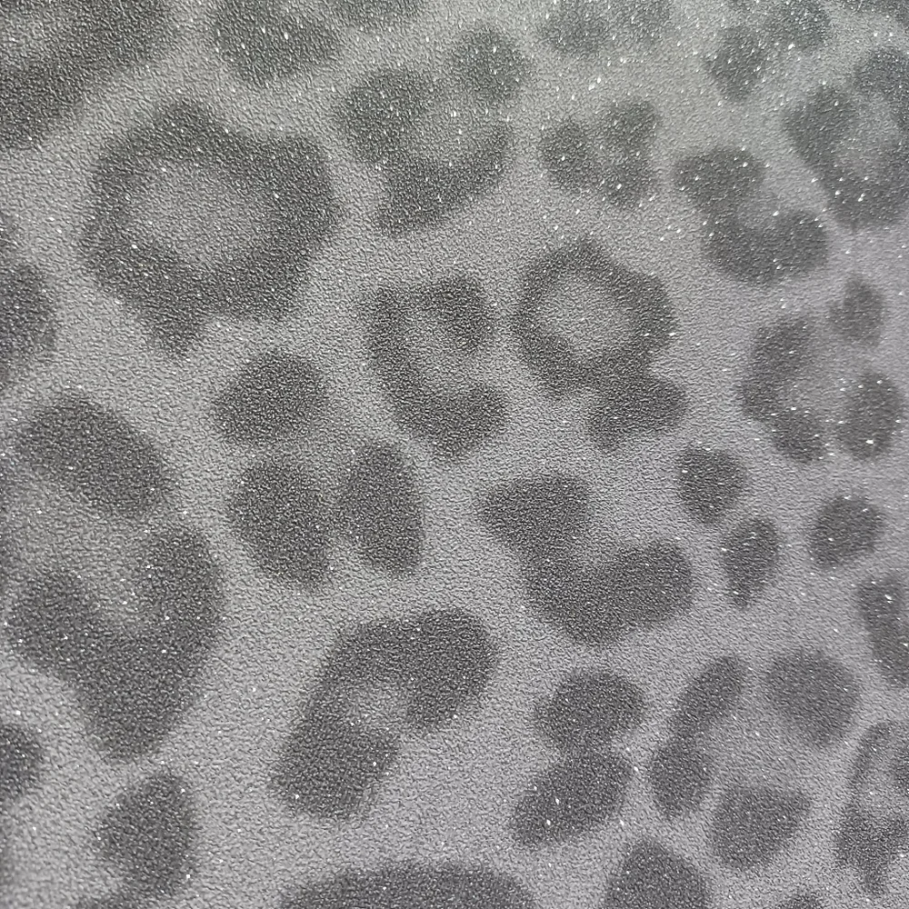 Wallpaper Glamorous Glitter Fur in Charcoal